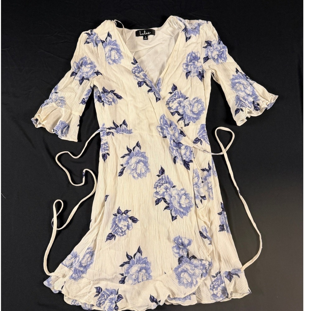 Lulus Blue White Floral Wrap Dress S - Coastal‎ Cottagecore Bell Sleeve Mini